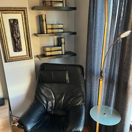 Ava-2 Apartment *